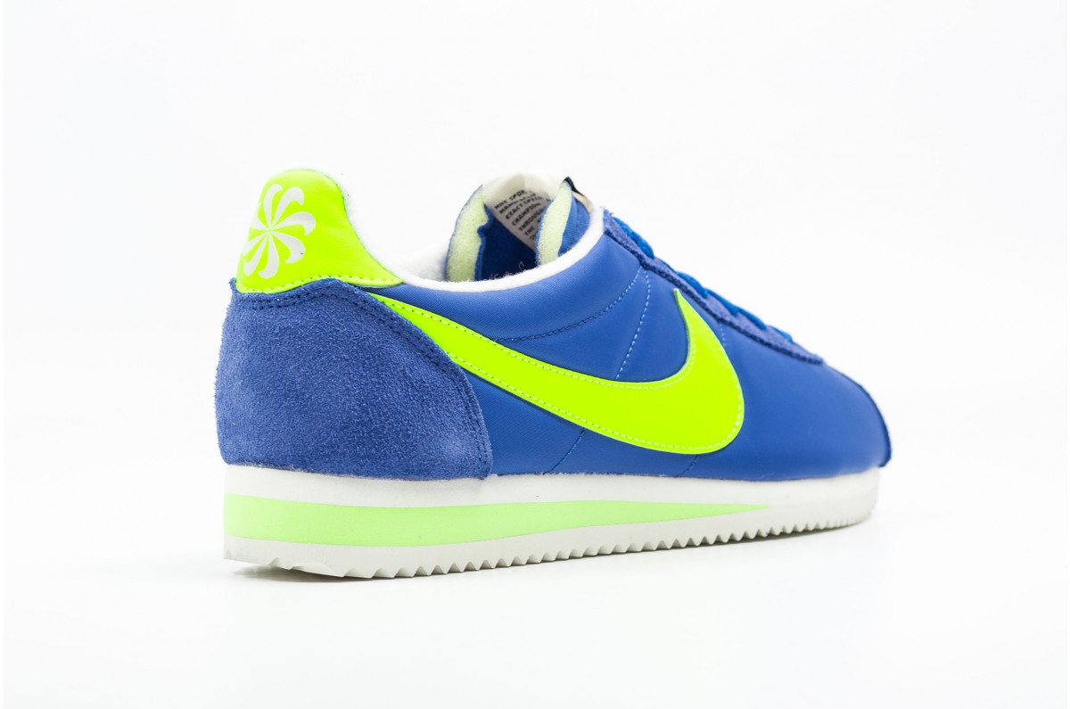 nike bleu et jaune fluo